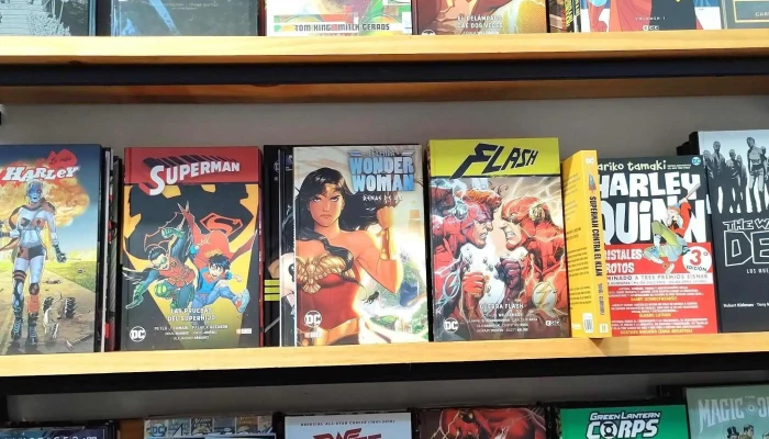 Lannister Comics Libros Telefono - Montevideo