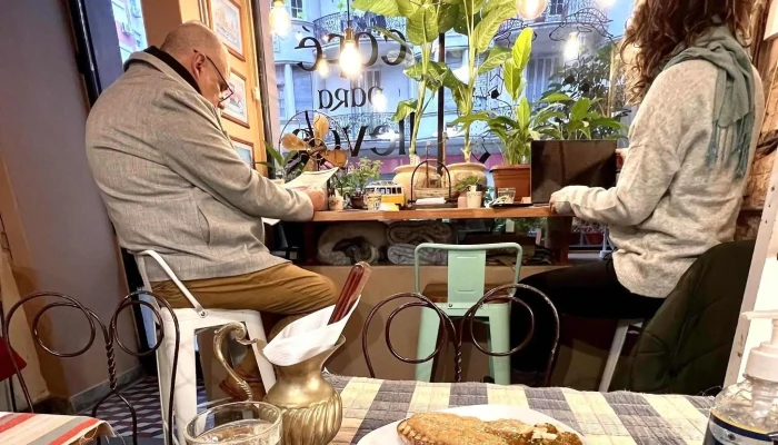 Las Cabras Cafe Comentario 1 - Montevideo