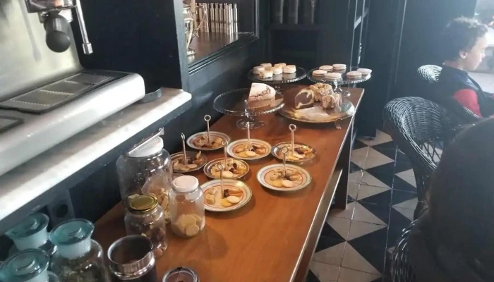 Las Liebres -  Restaurante Hotel Comida Y Bebida - Col. del Sacramento