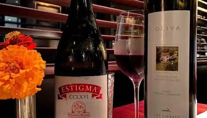 Las Liebres -  Restaurante Hotel Vino - Col. del Sacramento