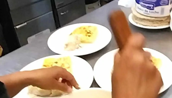 Las Tejas -  Pizza Cafe Delivery Videos - Montevideo