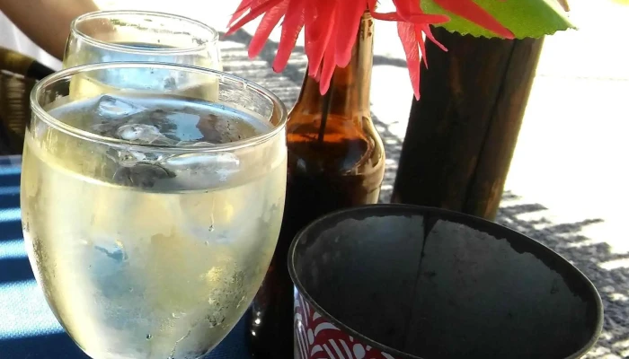 Las Tunas Beach Bar -  Comentario 1 - Col. del Sacramento