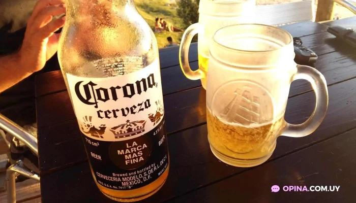 Las Tunas Beach Bar -  Corona - Col. del Sacramento