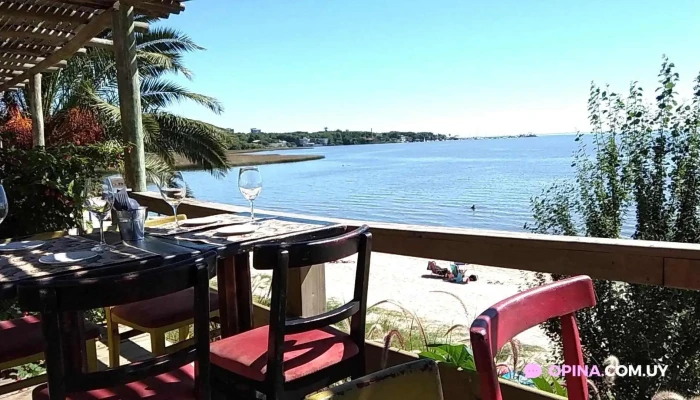 Las Tunas Beach Bar -  Todo - Col. del Sacramento