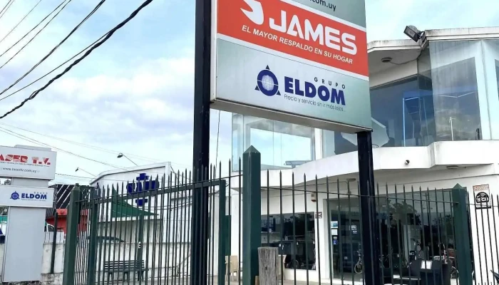 Laser Tv Salinas - 15100 Salinas