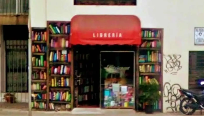 Lautreamont Libreria Estante De Libros - Montevideo