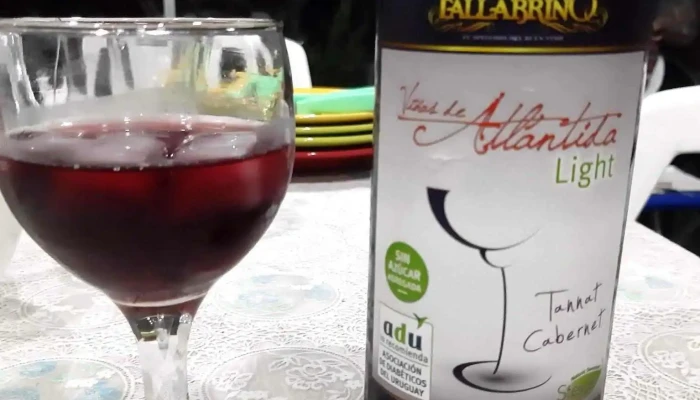 Leo Bar -  Comidas Y Bebidas - San Antonio