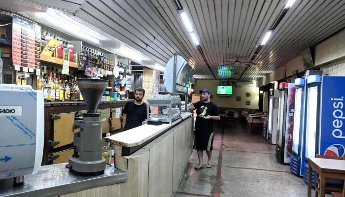 Leon De Caprera -  Todo - Montevideo