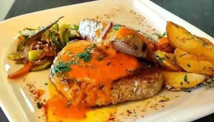 Leonardo Etxea -  Comida Y Bebida - Punta del Este