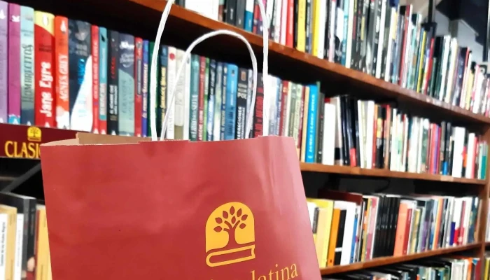 Libreria America Latina Fotos - Montevideo