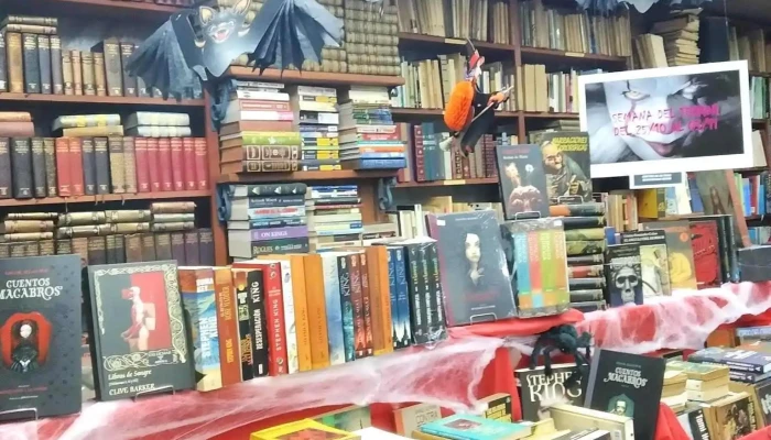 Libreria Arete Estante De Libros - Montevideo