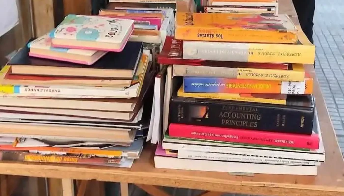 Libreria Bildung Libros Interior - Montevideo