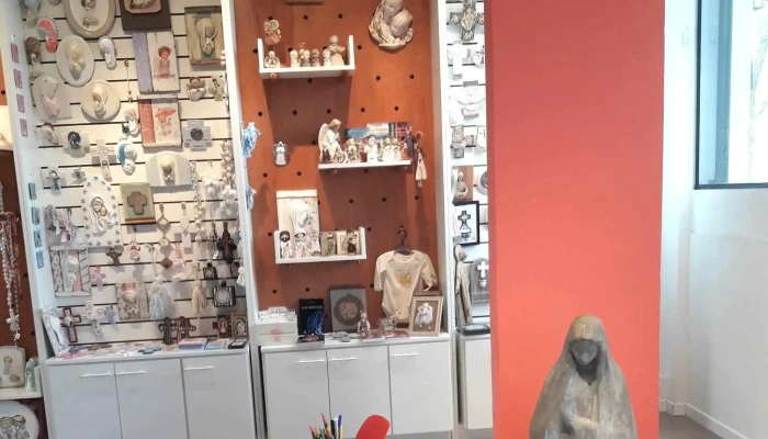 Libreria Editorial Arquidiocesana Tienda Lea Direccion - Montevideo