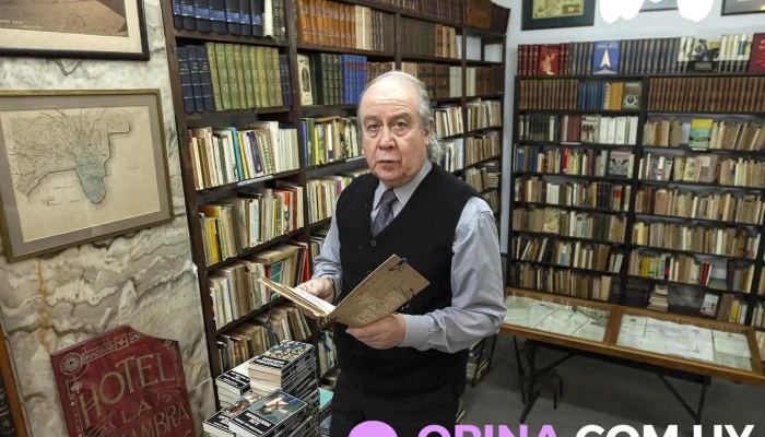 Libreria El Galeon Roberto Cataldo Interior - Montevideo