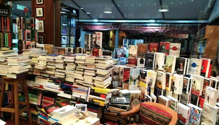 Libreria El Virrey -  Interior - Punta del Este