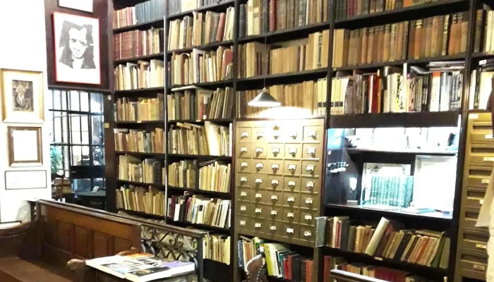 Libreria Linardi Y Risso Comentarios - Montevideo