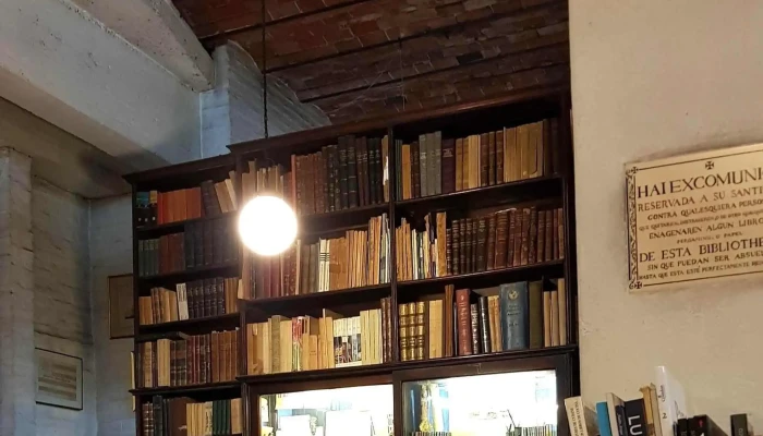 Libreria Linardi Y Risso Donde - Montevideo