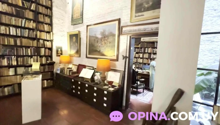 Libreria Linardi Y Risso Interior - Montevideo