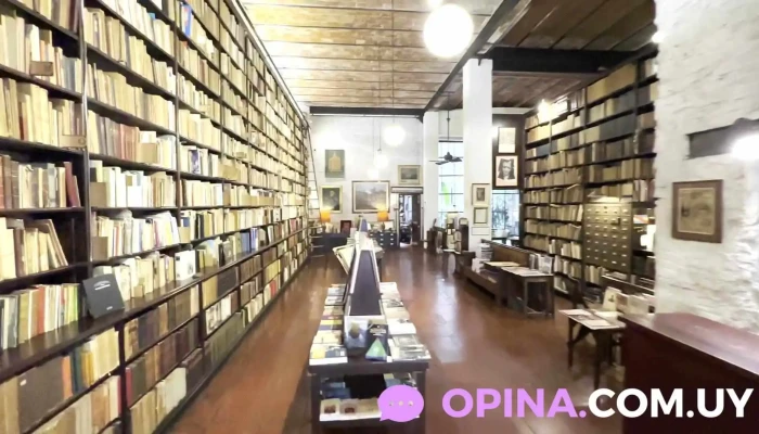 Libreria Linardi Y Risso Videos - Montevideo