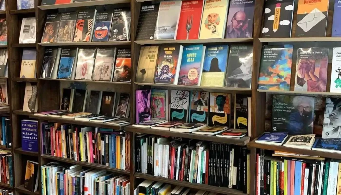 Libreria Montevideo Del Propietario - Montevideo