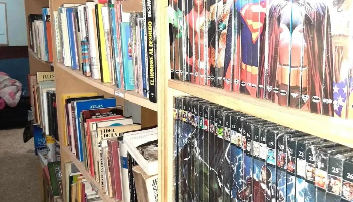 Libreria Tablasycaballetes Online Interior - Montevideo