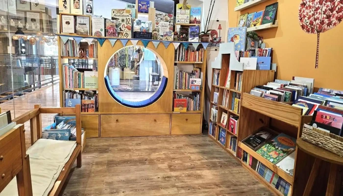 Libros Del Arbol Rojo Comentarios - Atlántida