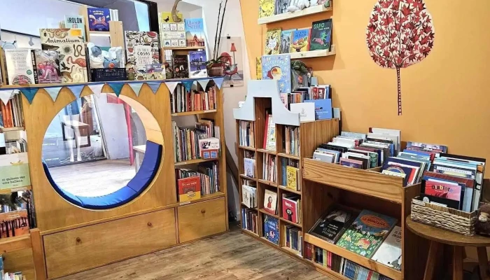 Libros Del Arbol Rojo Interior - Atlántida