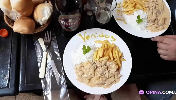 Liga Del Trabajo De Guichon Videos - Guichón