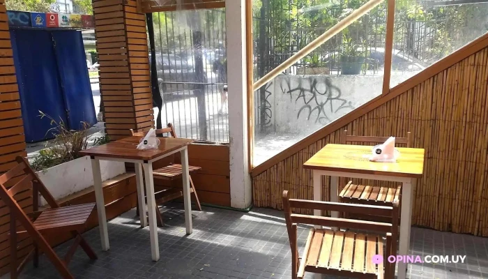 Lion Kitchen Bar Todo - Montevideo