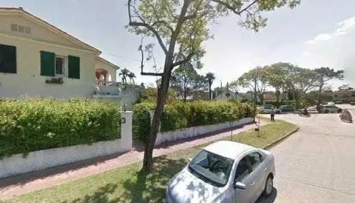 Lisandro Cafe Restaurant Street View Y 360 - Montevideo