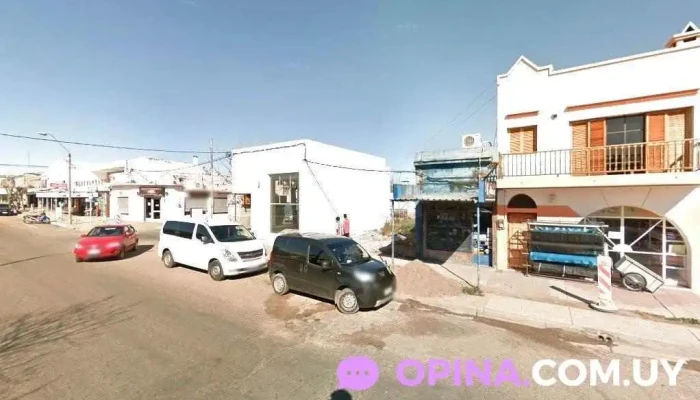 Lisandro traga leche - 65000 Fray Bentos