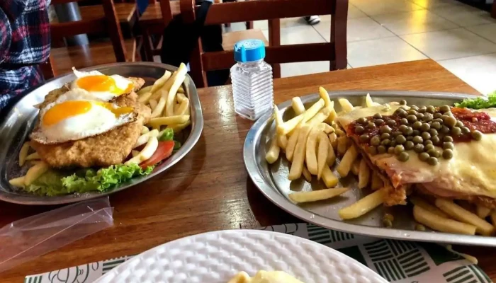 Lo De Ana -  Comida Y Bebida - San Carlos