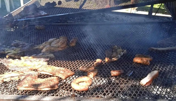 Lo De Manzzi -  Comidas Y Bebidas - Tacuarembó