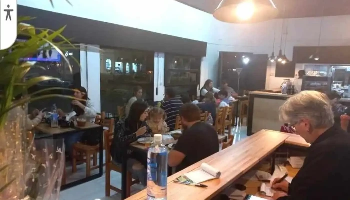 Lo De Marcos Resto -  Pizza Parrilla Ambiente - Col. del Sacramento