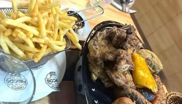 Lo De Marcos Resto -  Pizza Parrilla Comida Y Bebida - Col. del Sacramento