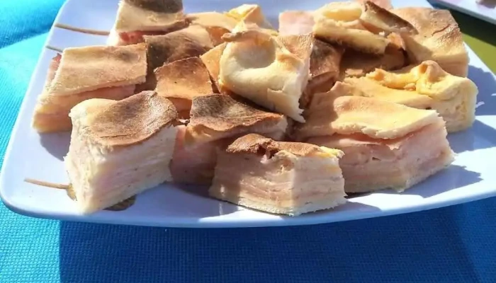 Lo De Raquel Roticeria Sandwucheria Pizzeria Y Servicios De Lunch Chiverteria En General Comida Y Bebida - Colonia Nicolich