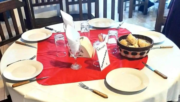 Lokorrea Comida Y Bebida - Carmelo