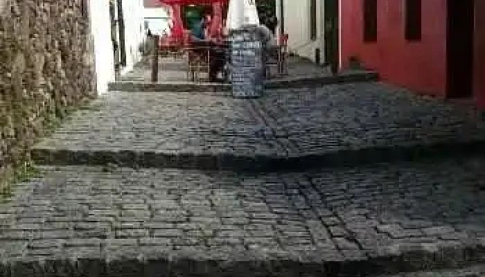 Los Kamikazes Colonia -  Videos - Col. del Sacramento