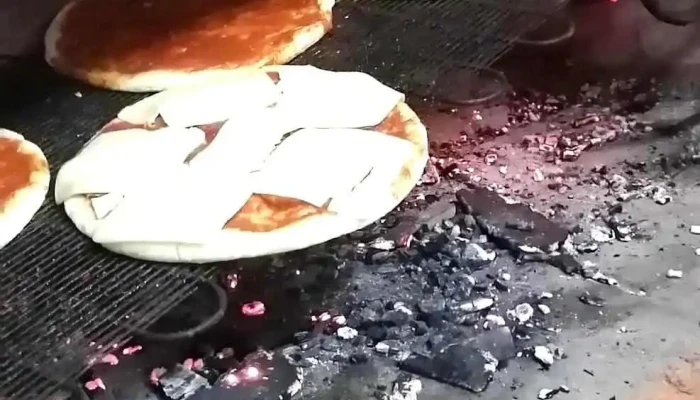 Los Paraisos Artigas Comidas Y Bebidas - Montevideo