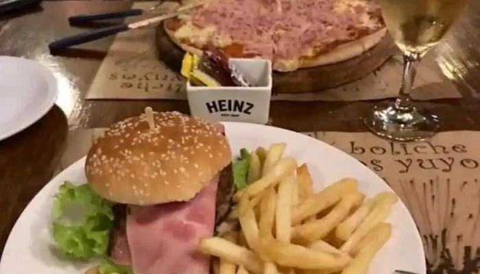 Los Yuyos -  Hamburguesa - Montevideo