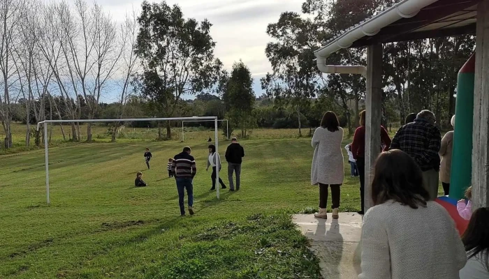 Lounge Salon Cuatro Vientos Comentario 3 - Montevideo