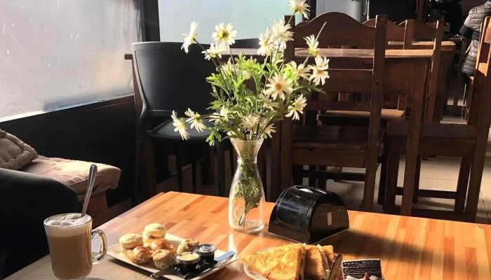 Lu -  Cafe Comentario 2 - Montevideo