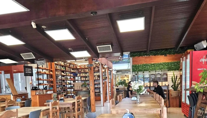 Lu -  Cafe Comentario 3 - Montevideo