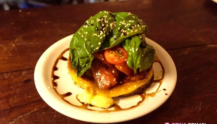 Lucien Parrilla -  Comidas Y Bebidas - Montevideo