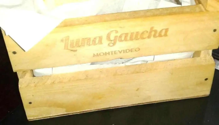 Luna Gaucha Comida -  Comidas Y Bebidas - Montevideo