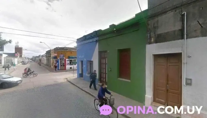 M y M Clínica Odontológica Integral - Rocha