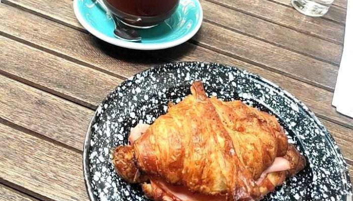 Macoco Cafe Croissant - Montevideo