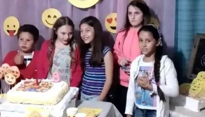 Mama Elisa 2 -  Videos - Barros Blancos