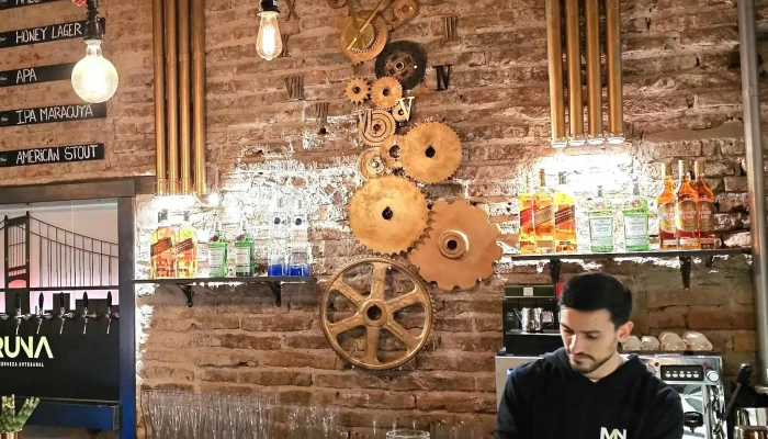 Manhattan -  Comentario 5 - Montevideo