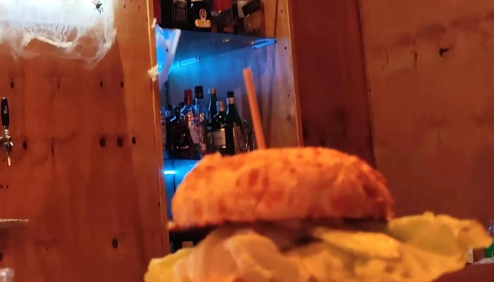 Manhattan Pub -  Comentario 5 - Guichón